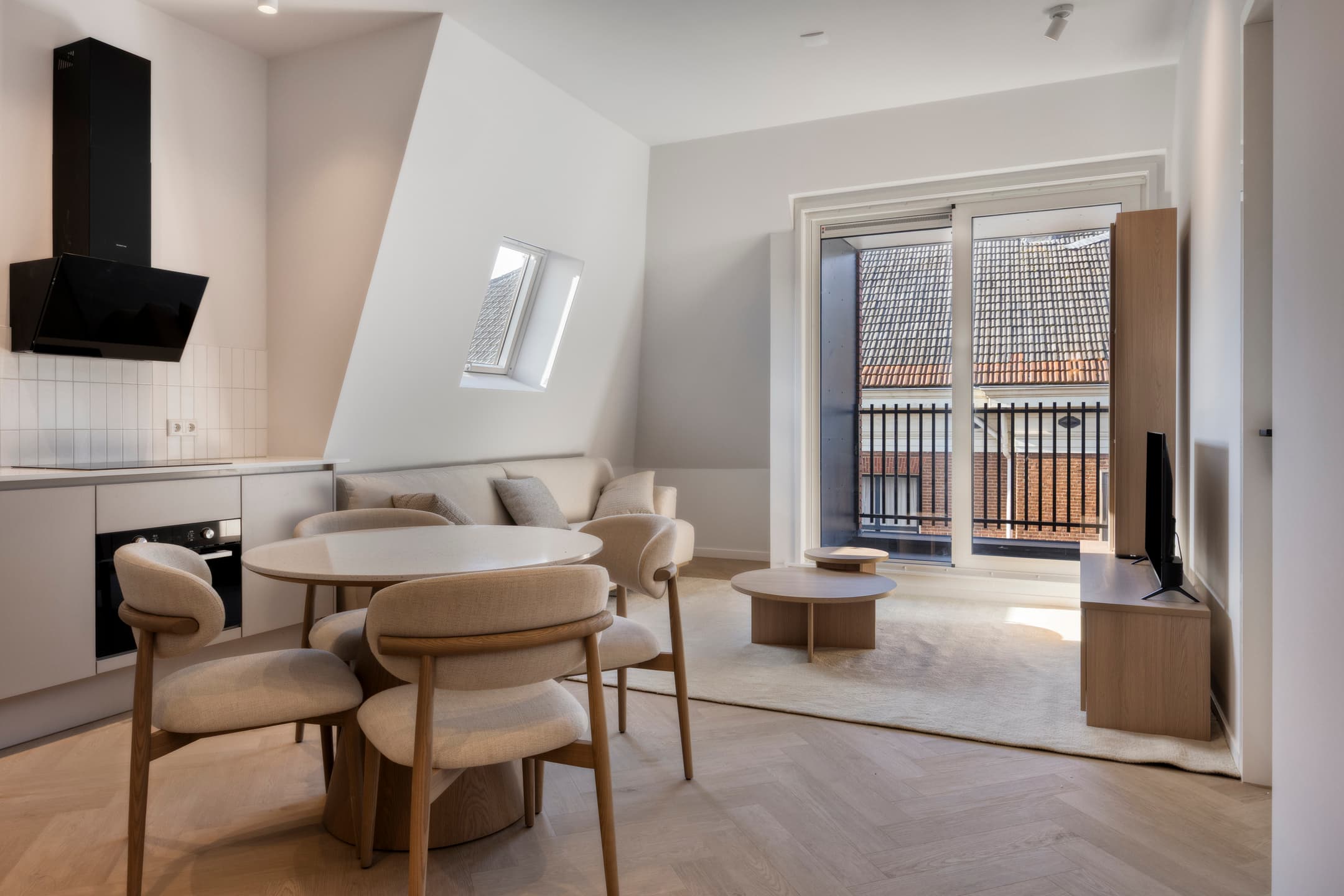 Open-plan Kitchen & Dining
