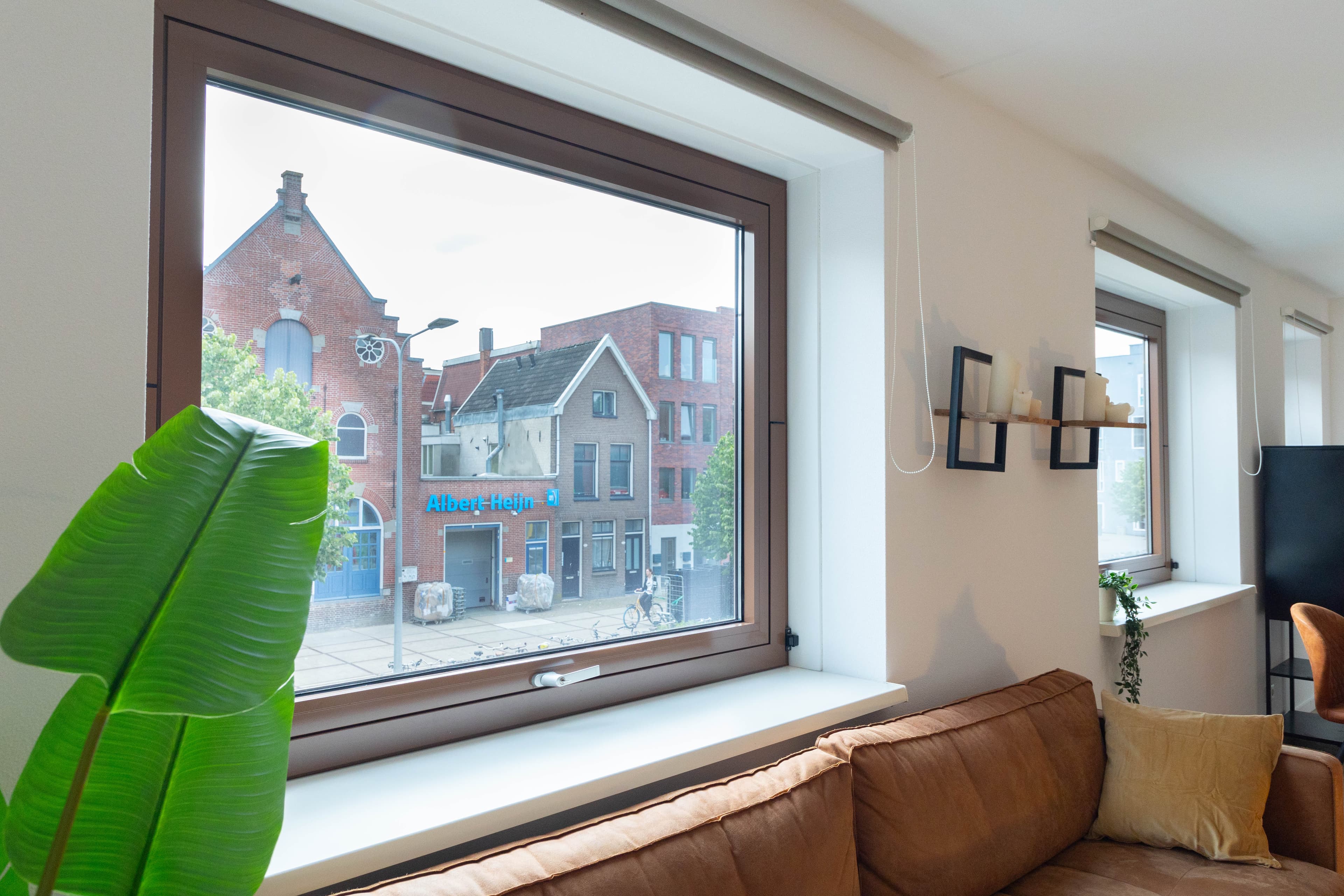 Woonkamer — uitzicht op straat